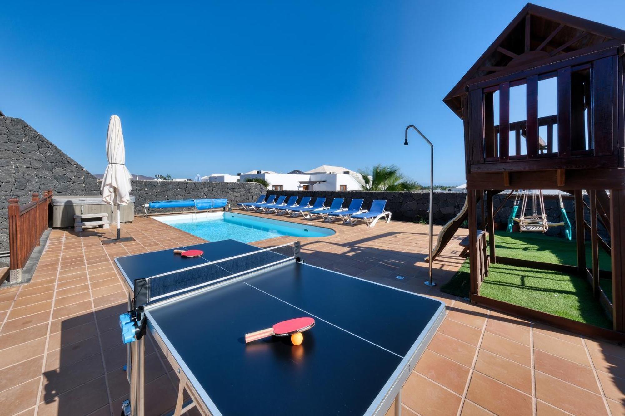 Villa Flavia-Private Pool, Jacuzzi, Sea Views Коста Бланка Экстерьер фото